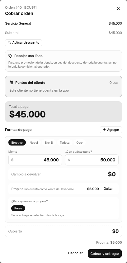 Cobro de una orden en el panel: total a pagar, medios de pago (efectivo, Nequi, Bre-B, tarjeta u otro), cambio a devolver y la propina asignada al operador que la ganó.